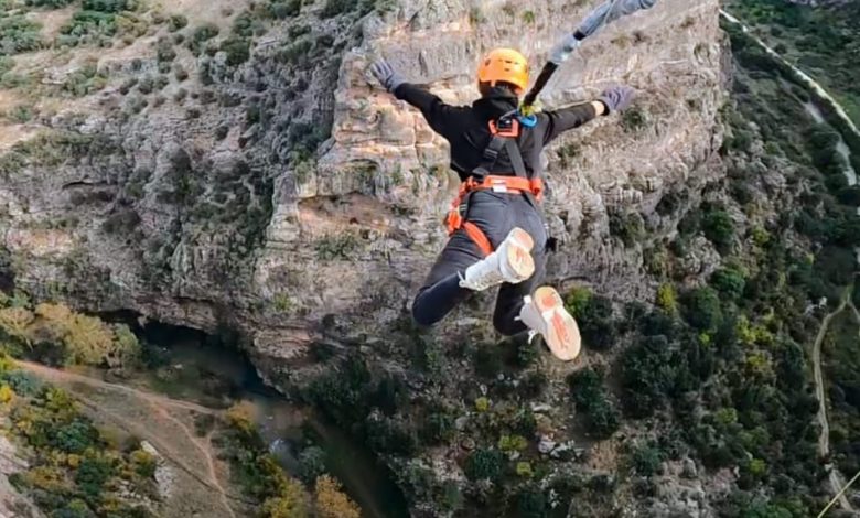 bungee jumping